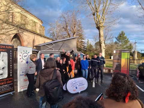 Photo de l'inauguration du van